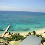 Sky Box Beach Suite At Montego Bay Club