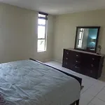 Skyclub Beach Suite At Mobay Club