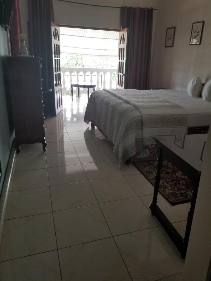 Pensión Chateau Margarita Ja *