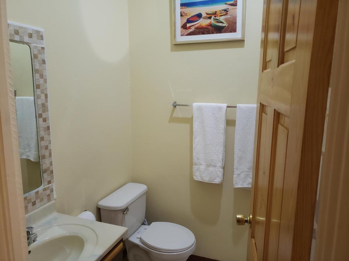 Sea Shell Palms, Bed & Breakfast Ocho Rios