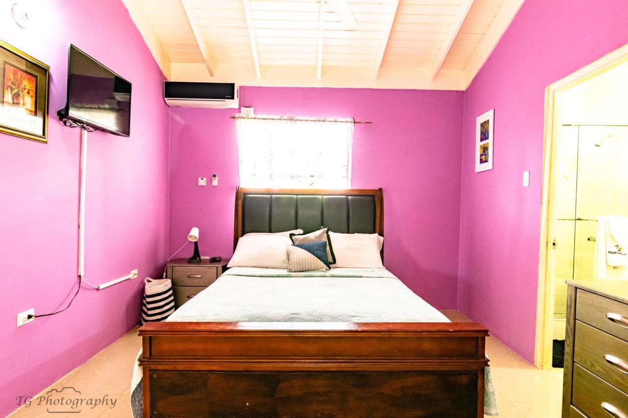 - Drax Hall Country Club 2-bed Luxury *