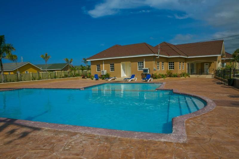 J Ochi Apartment *