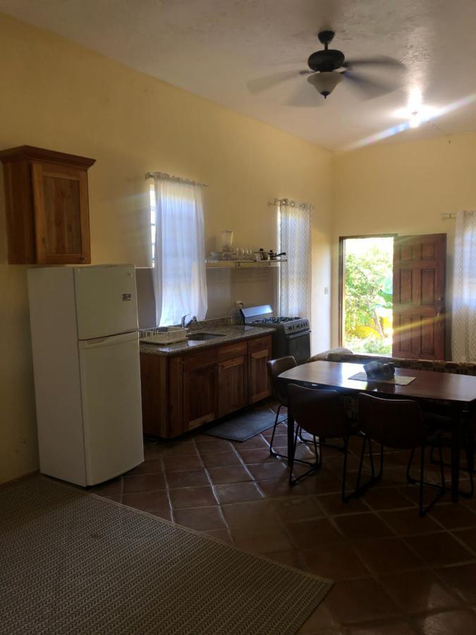 Pura Vida Jamaica Pensión