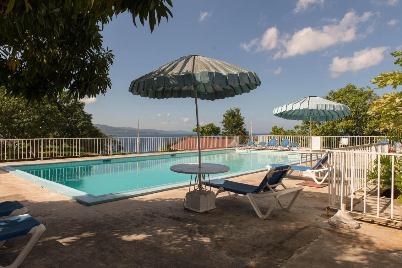 Apartahotel -montego Bay Club 3*