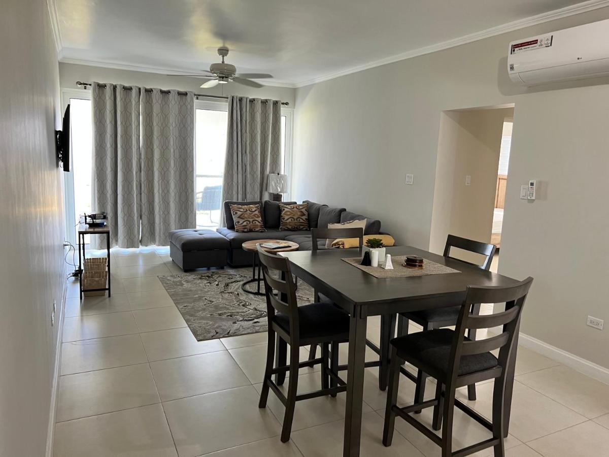 Ocho Rios Ocean Escape Apartment *