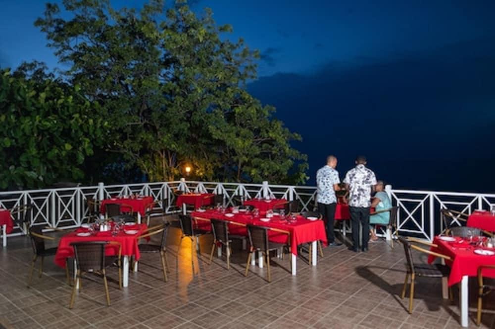 Hotel Hibiscus Ocho Rios