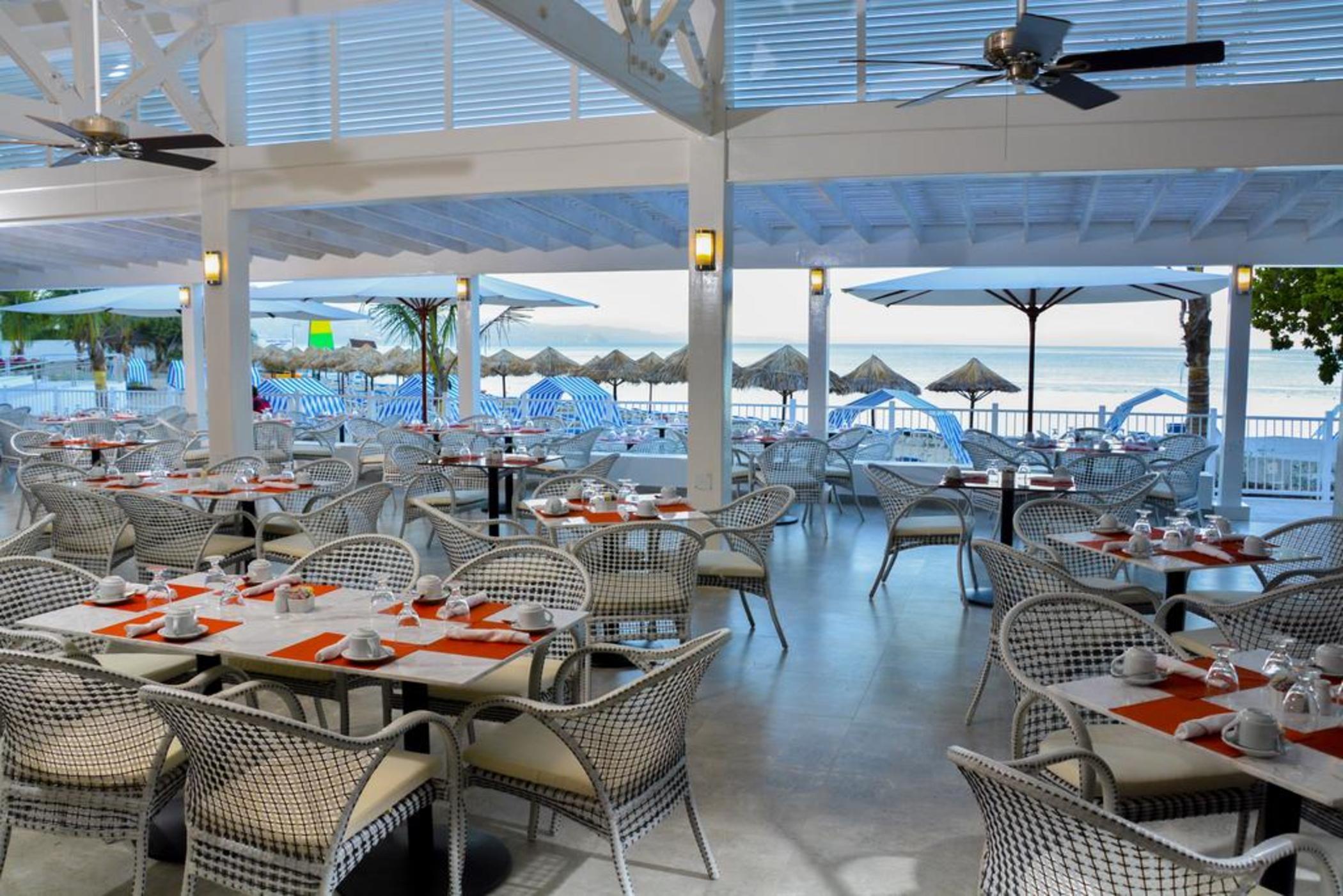 Grand Decameron Montego Beach, A Trademark Resort Montego Bay