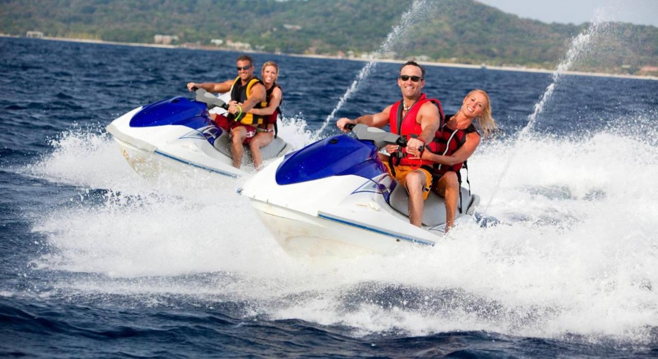 Hummingbird Retreat - Luxury Oceanview Apt, 7-minute Walk To Ocho Rios