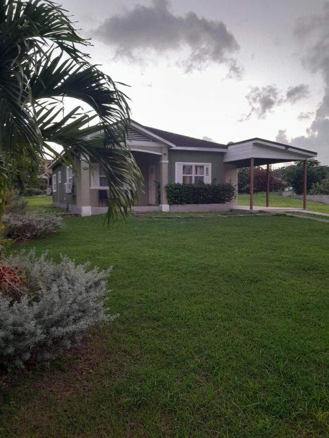 Harmony La Vista Holiday home Runaway Bay