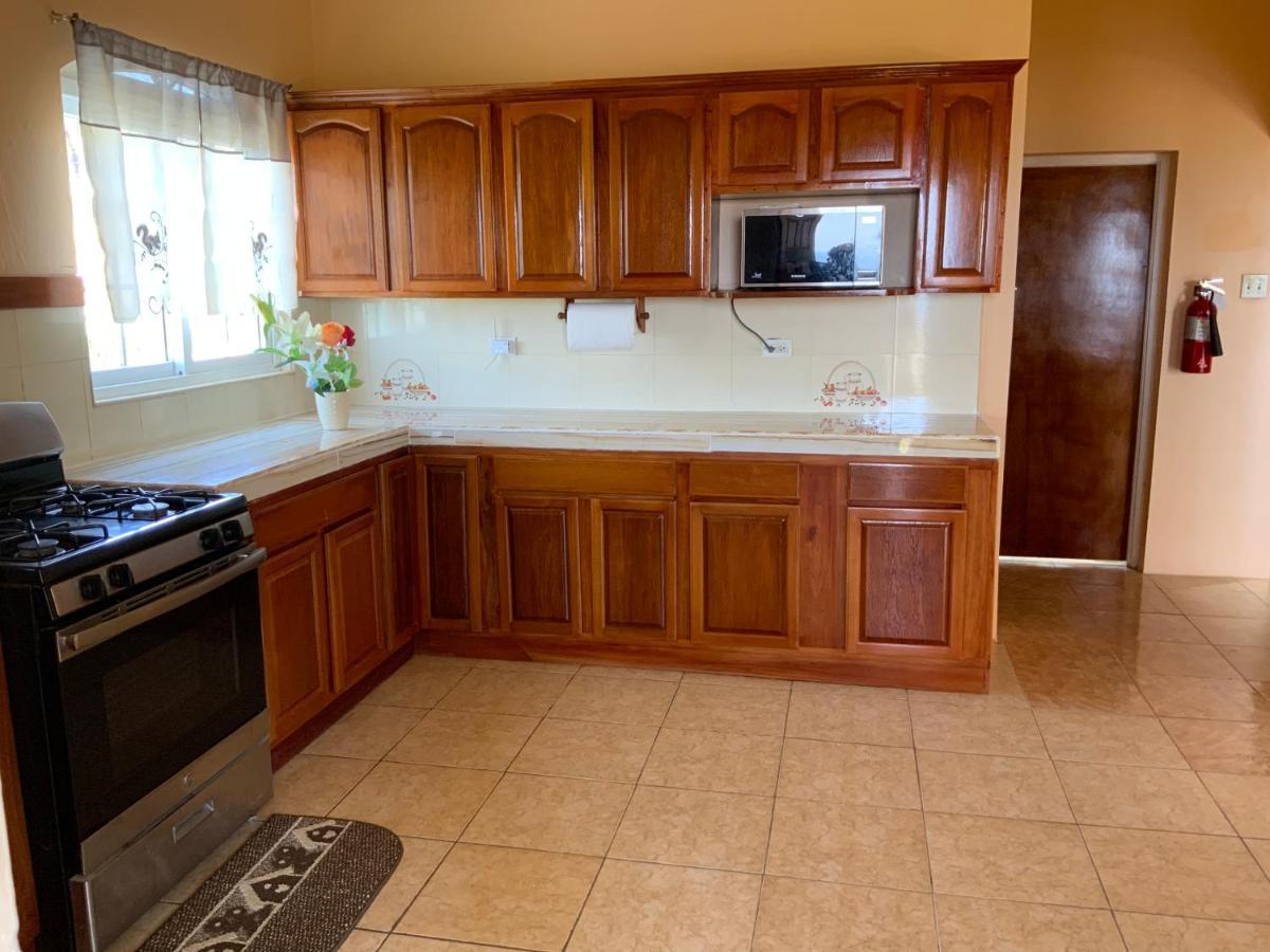 Holiday home Poinciana House