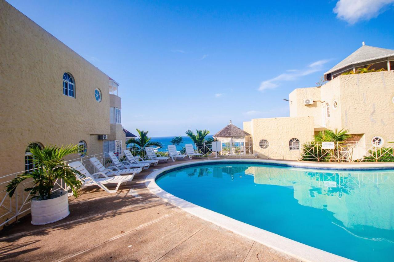 Apartahotel Columbus Heights Ocean View Sleeps1-2 Person