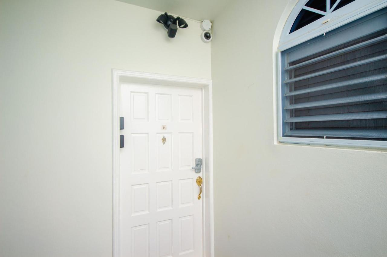 Apartahotel Columbus Heights Ocean View Sleeps1-2 Person *