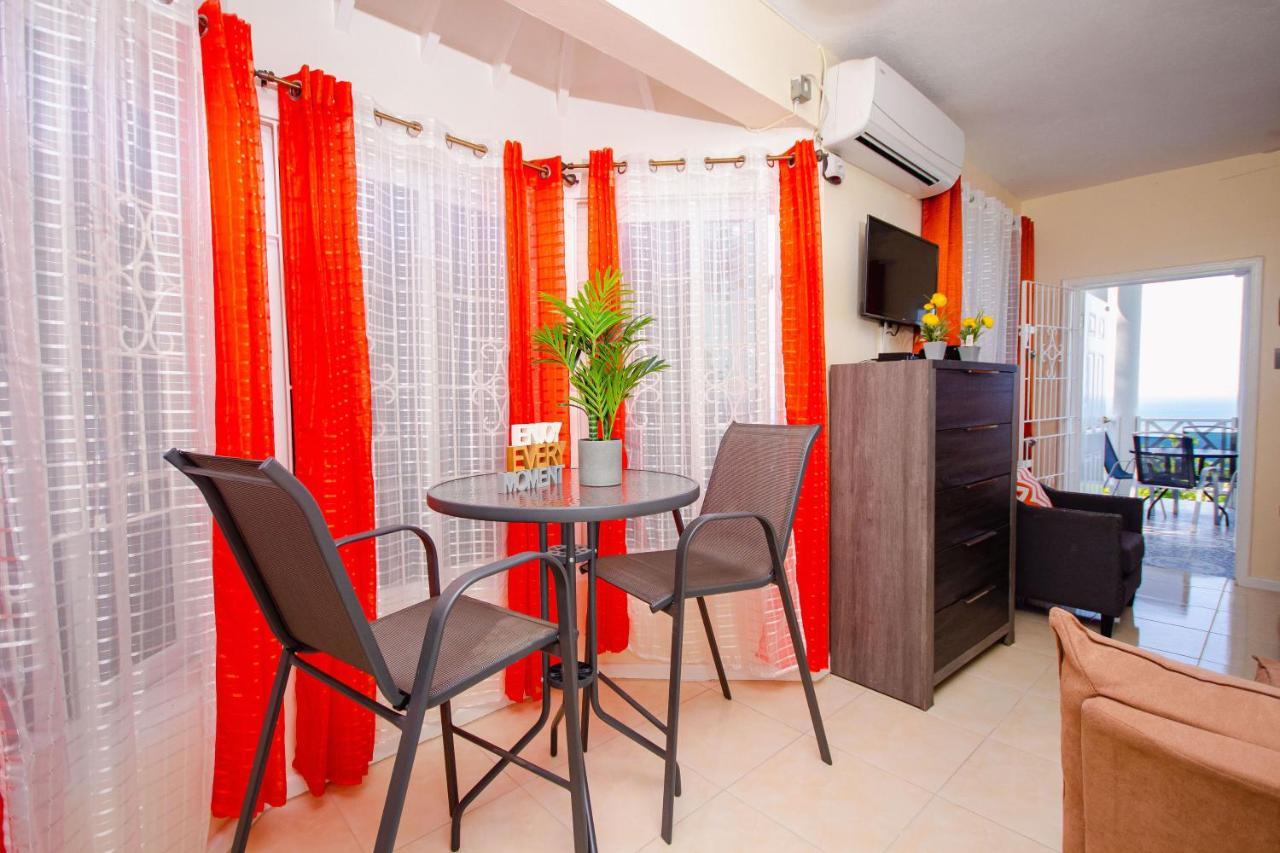 Columbus Heights Ocean View Sleeps1-2 Person Ocho Ríos