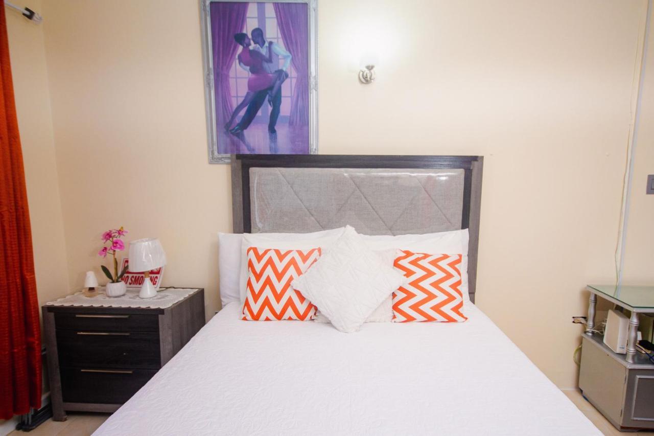Apartahotel Columbus Heights Ocean View Sleeps1-2 Person
