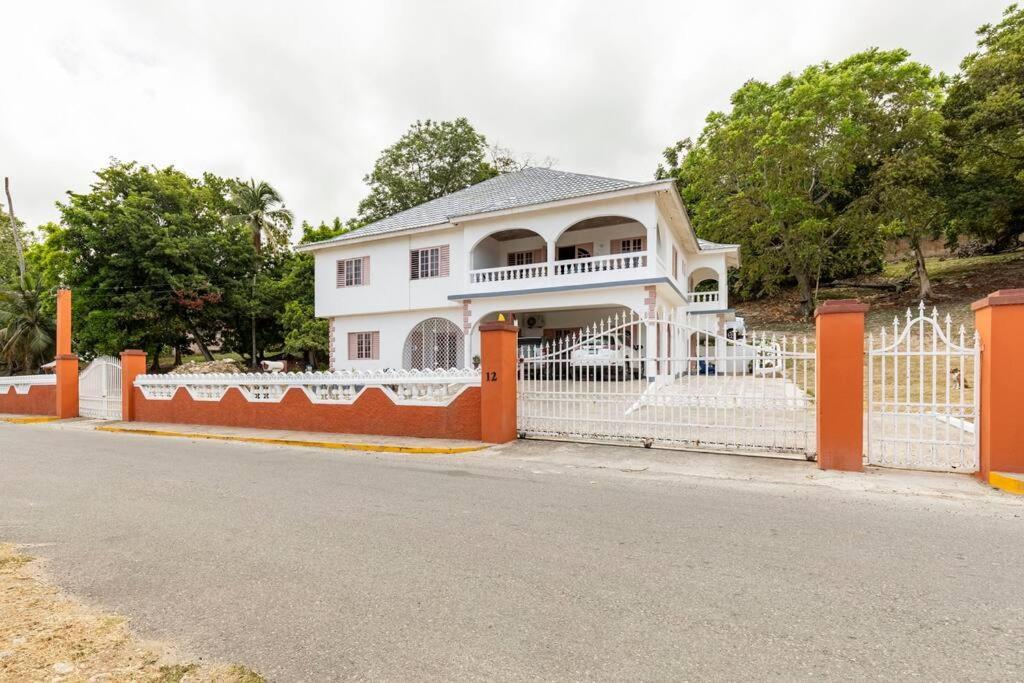 Apartment Shaw Park Gem Ocho Rios