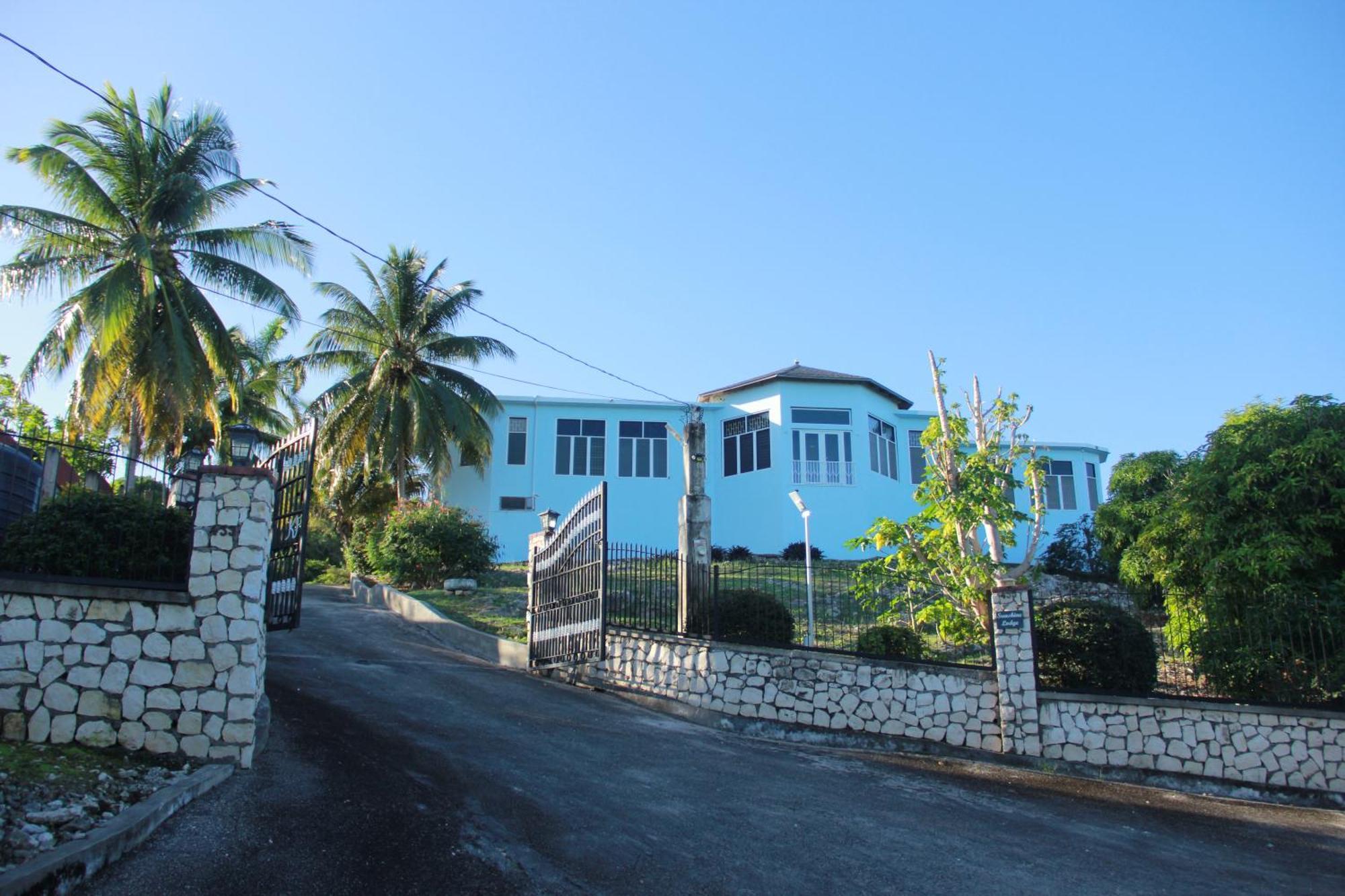 Sunshine Lodge: Your Away From Holiday home