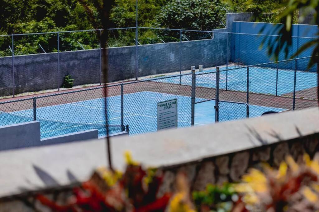 De Shalom Ocho Rios