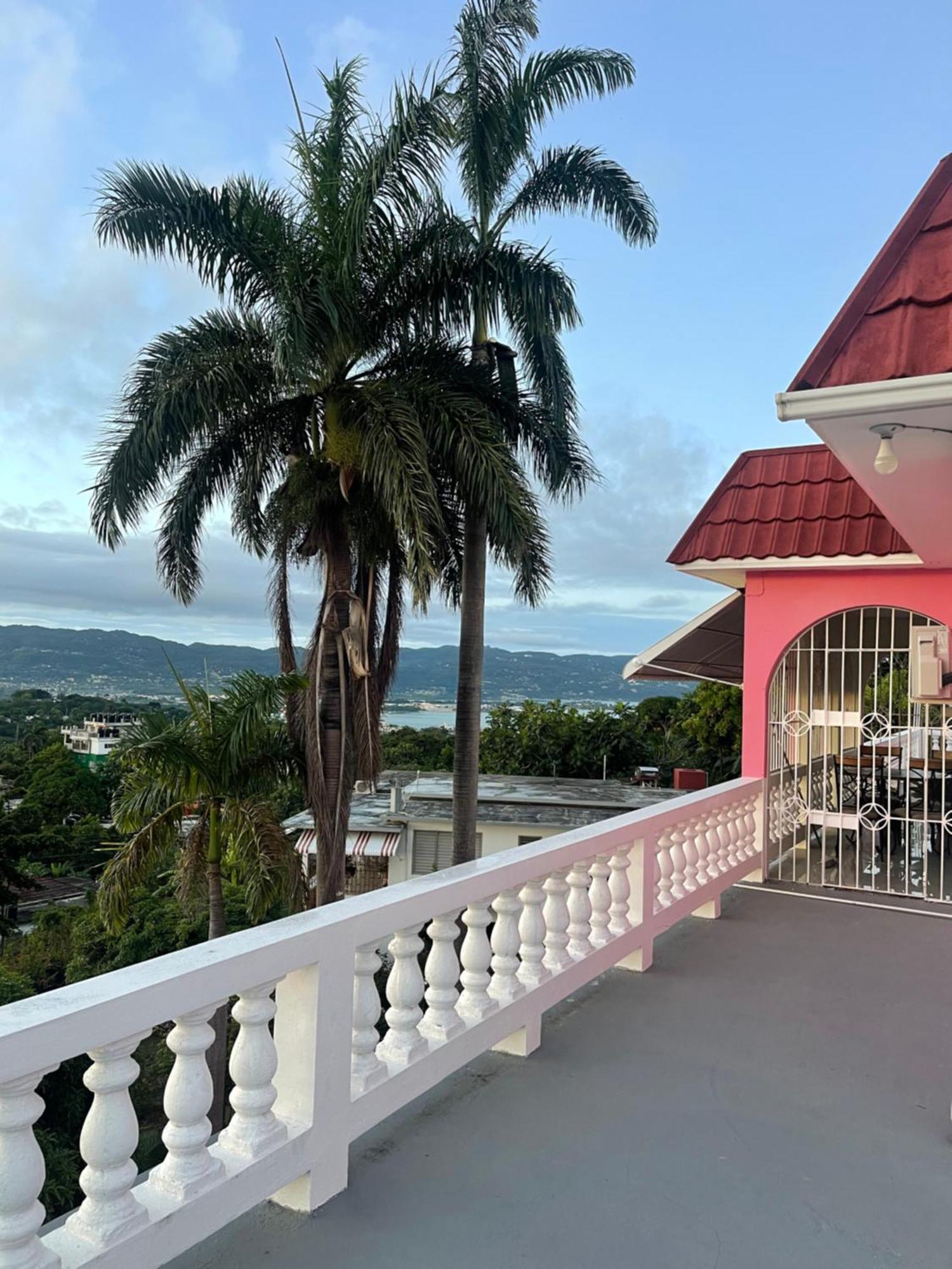Three Palm Guest house Montego Bay