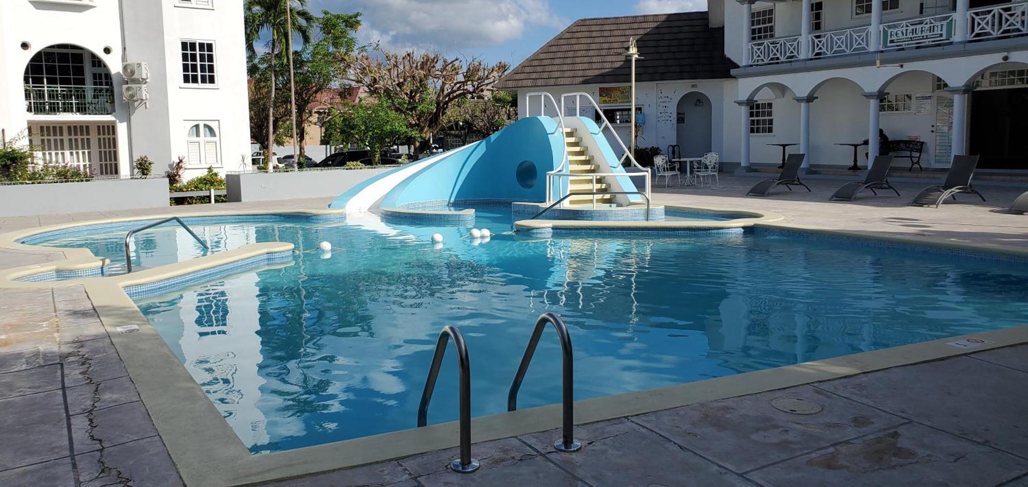 Sandcastles Resort, Apartahotel