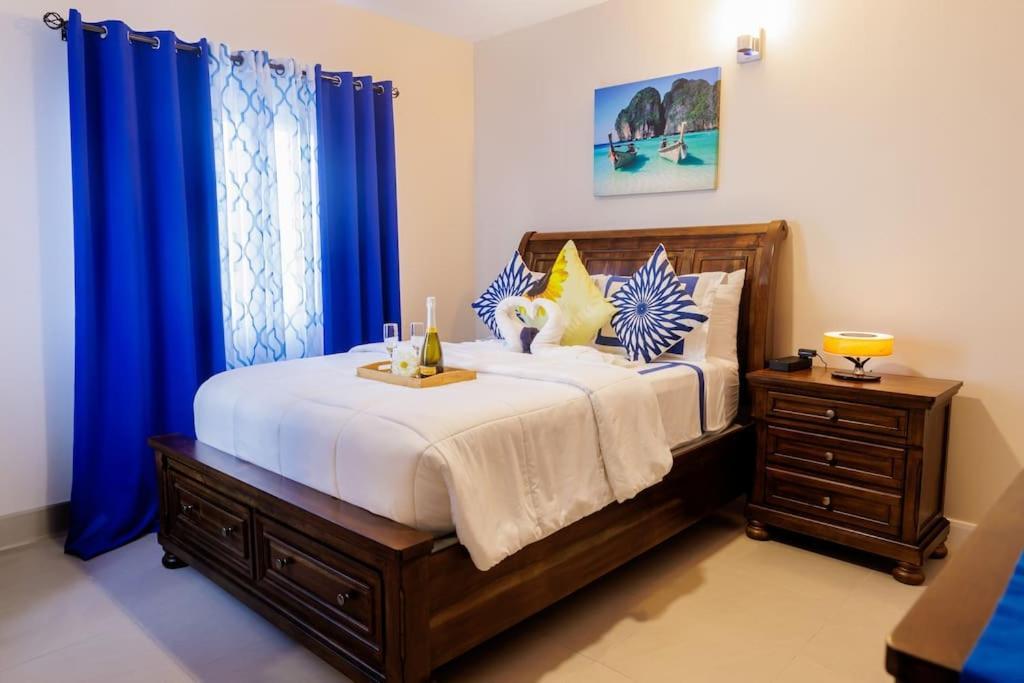 Welcome To Our Ocean View Villa! *