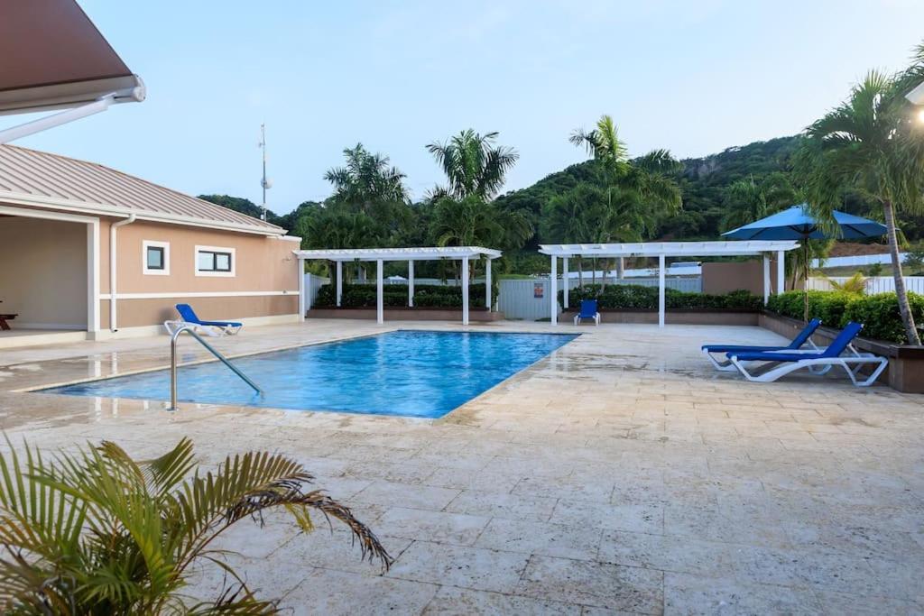 Welcome To Our Ocean View Villa! Villa *