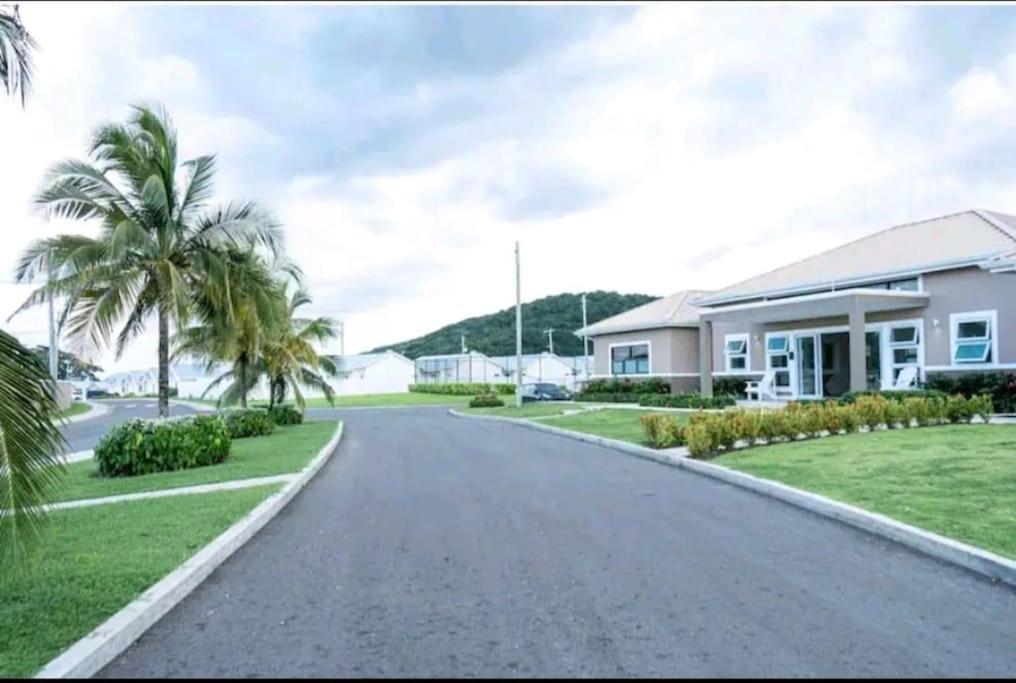 Welcome To Our Ocean View Villa! Villa Lucea