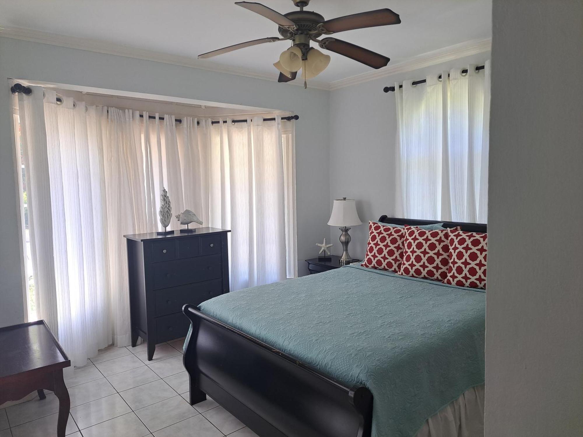 Ivory Tower Apartamento