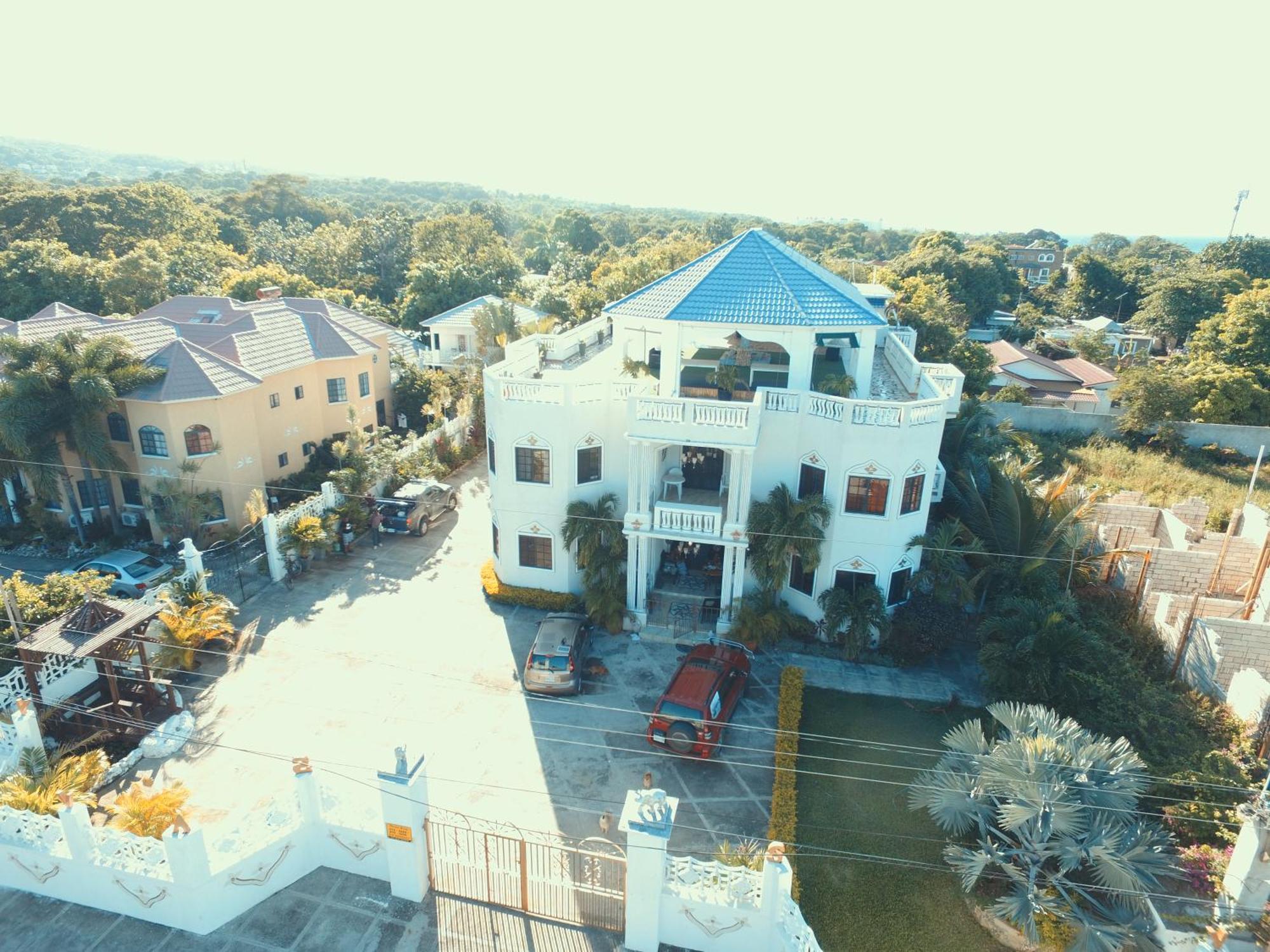 Apartment Little Savoy New Runaway Bay