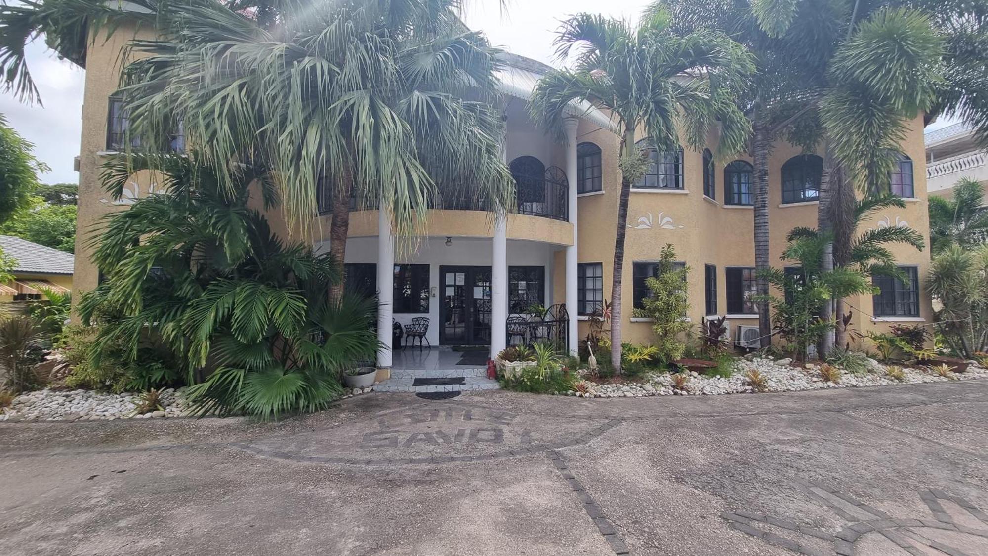Apartment Little Savoy New Runaway Bay