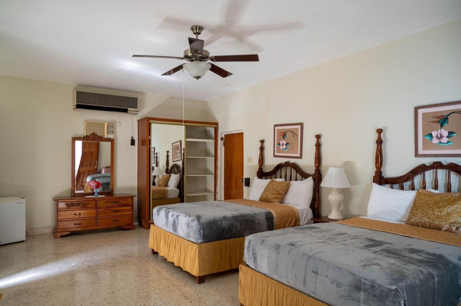 Pensión Ocean Front Triple At Sahara Montego Bay