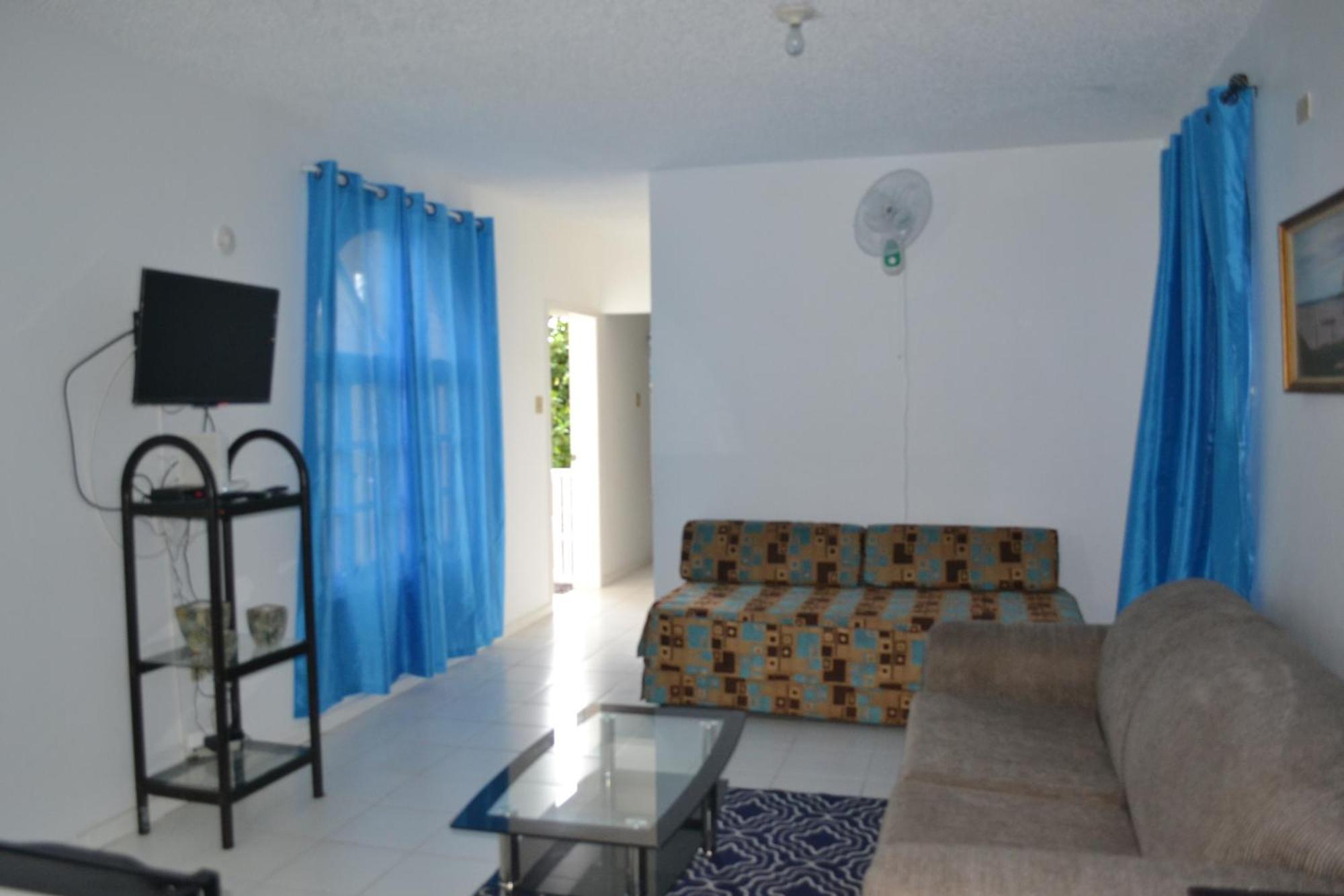 Apartment Sky Castles H6 Ocho Rios