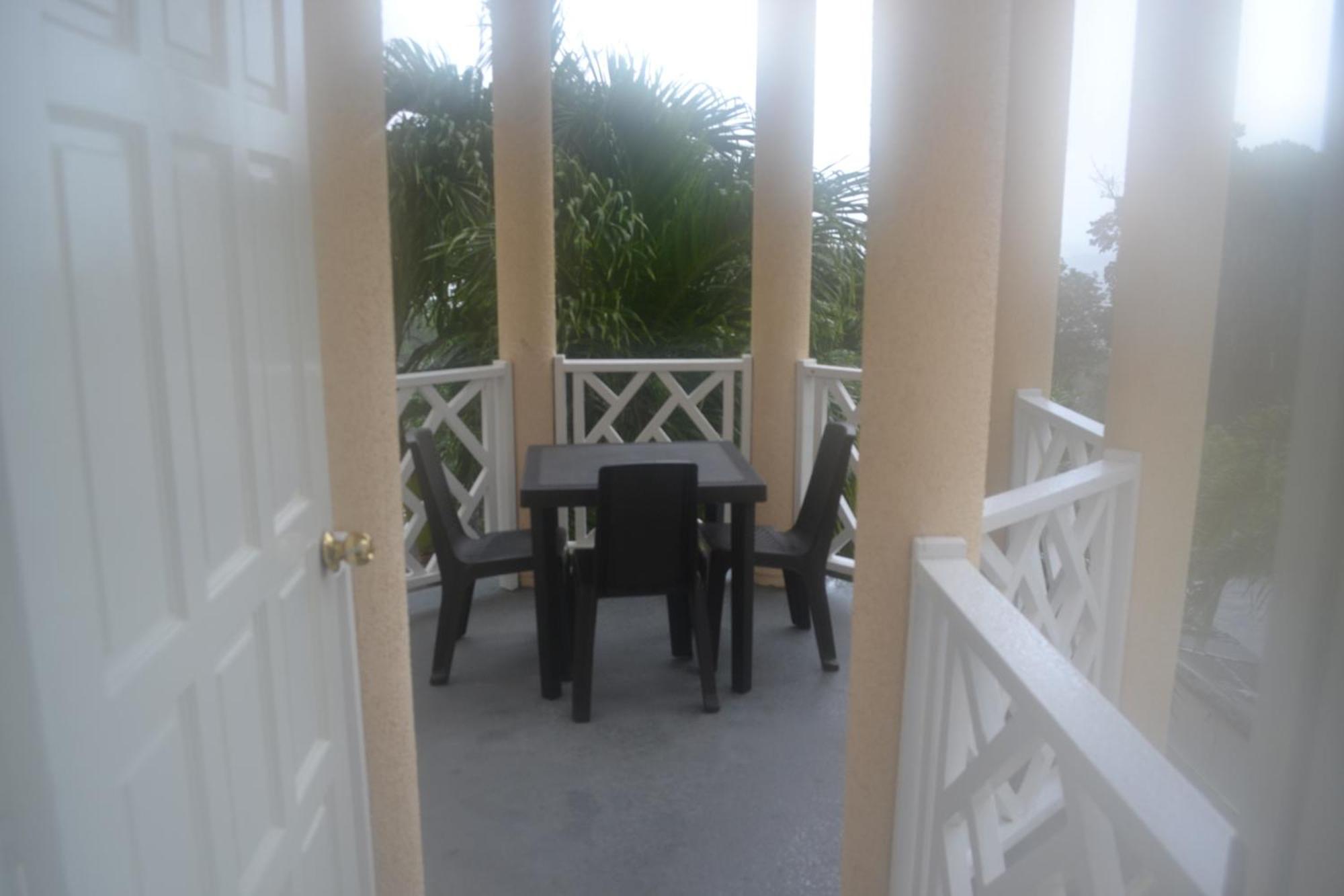 Apartment Sky Castles H6 *
