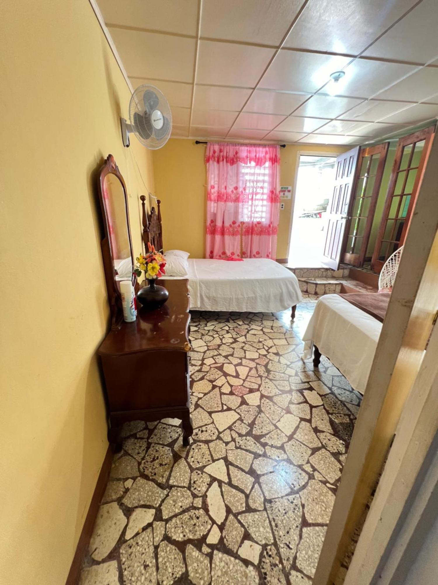 Cozy Family Guest house 2*