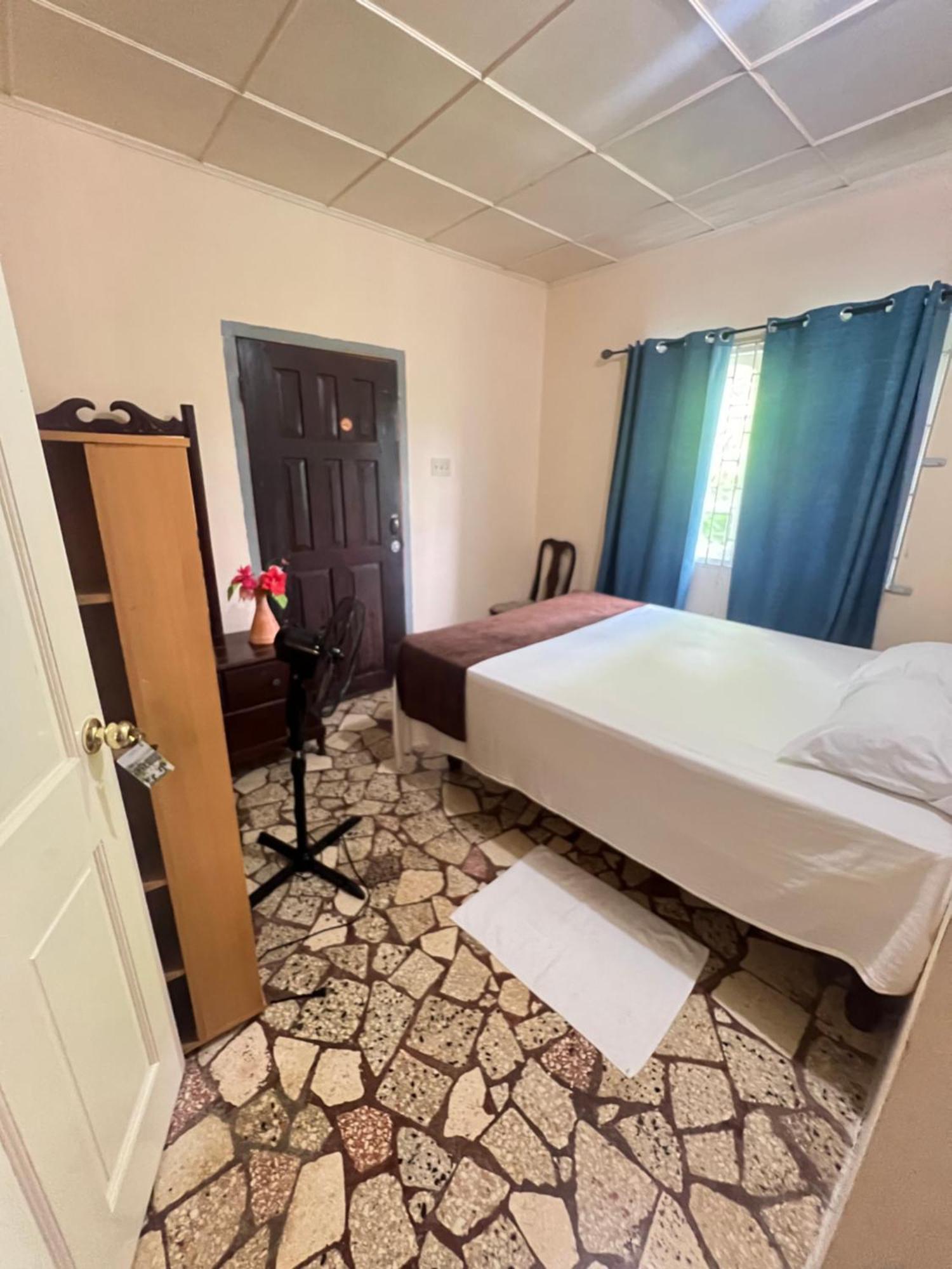Guest house Cozy Family 2*