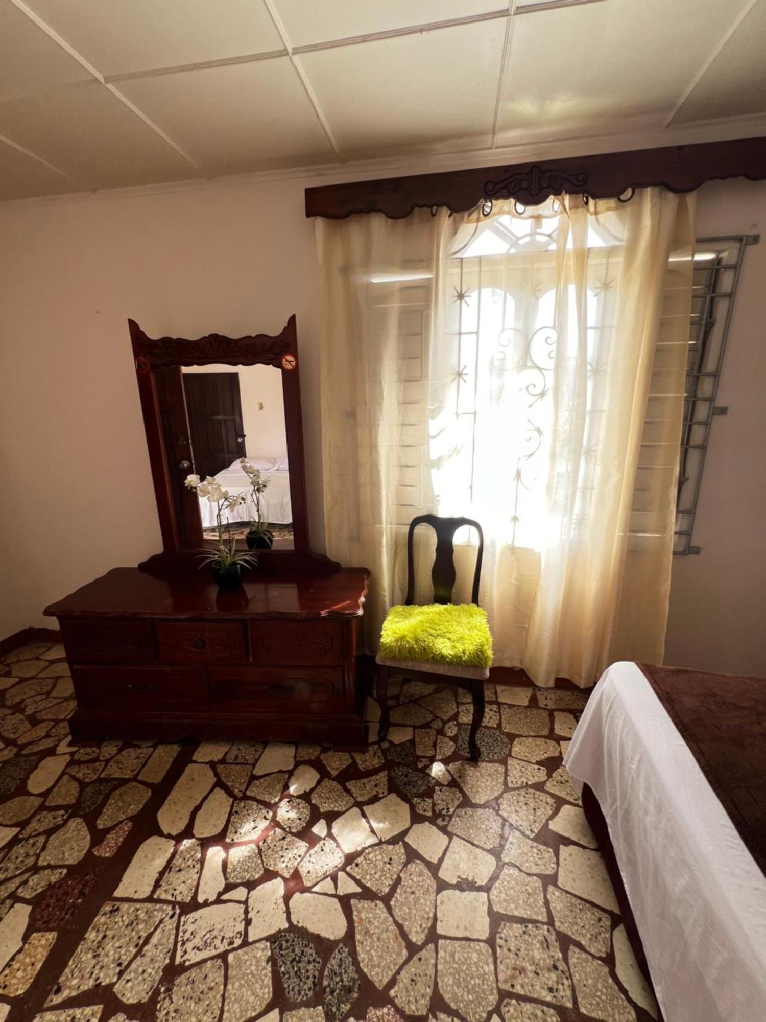 Guest house Cozy Family 2*