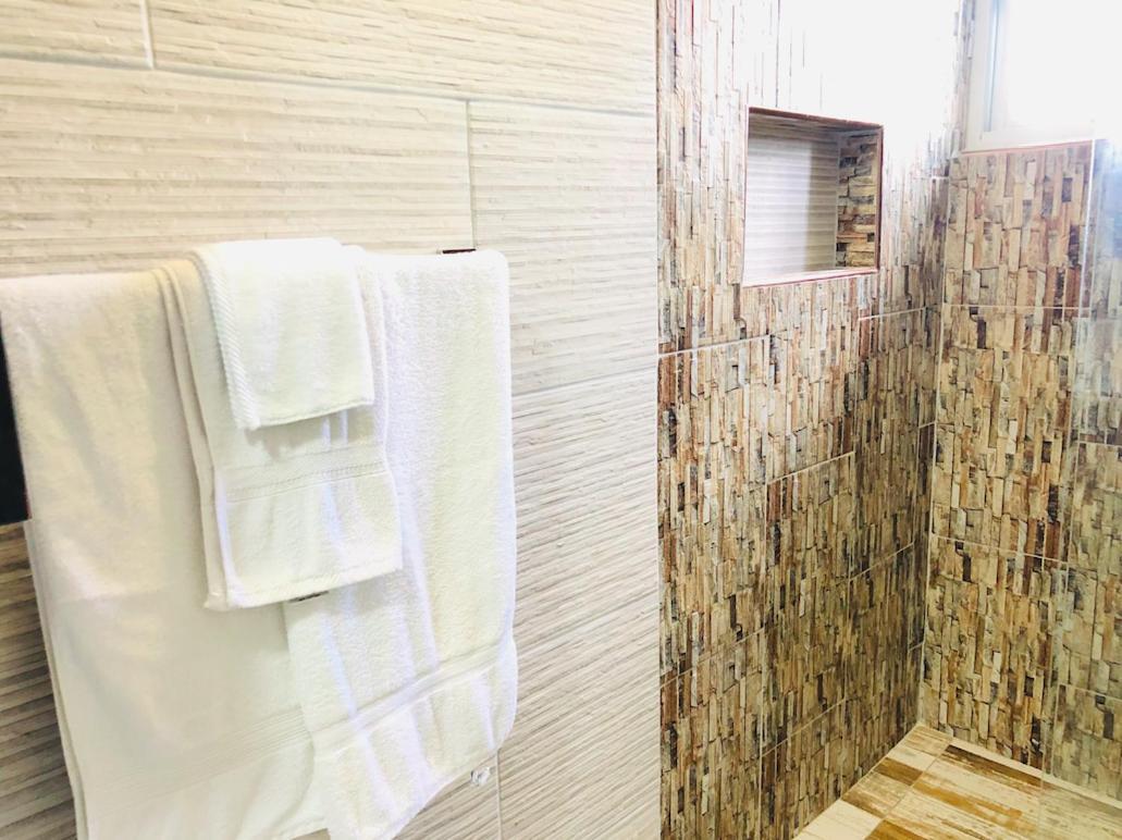 Luxury And Rooms,the Lagoons Apartment