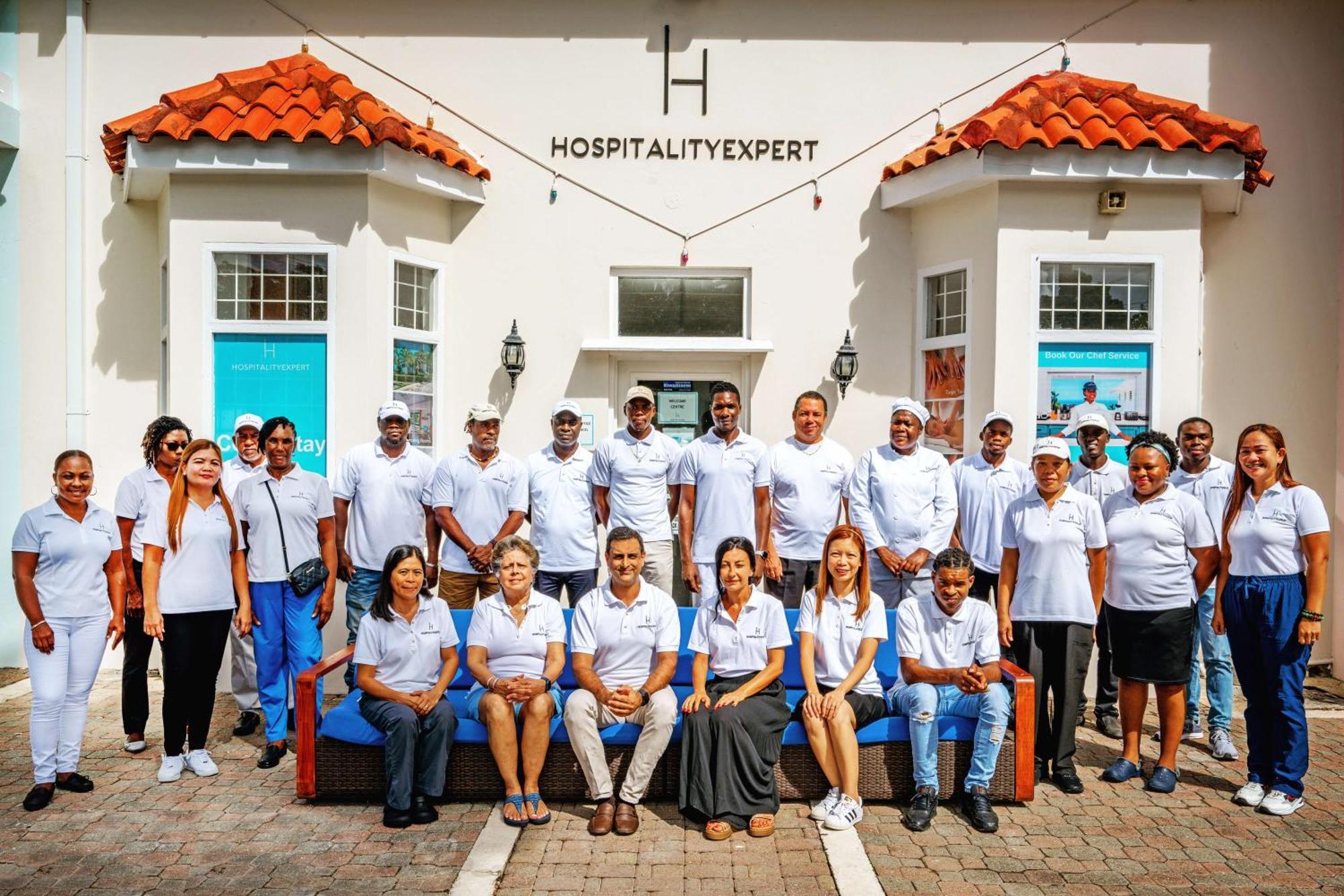 Hospitality Expert Bts 2 - Pool & Chef Holiday home *