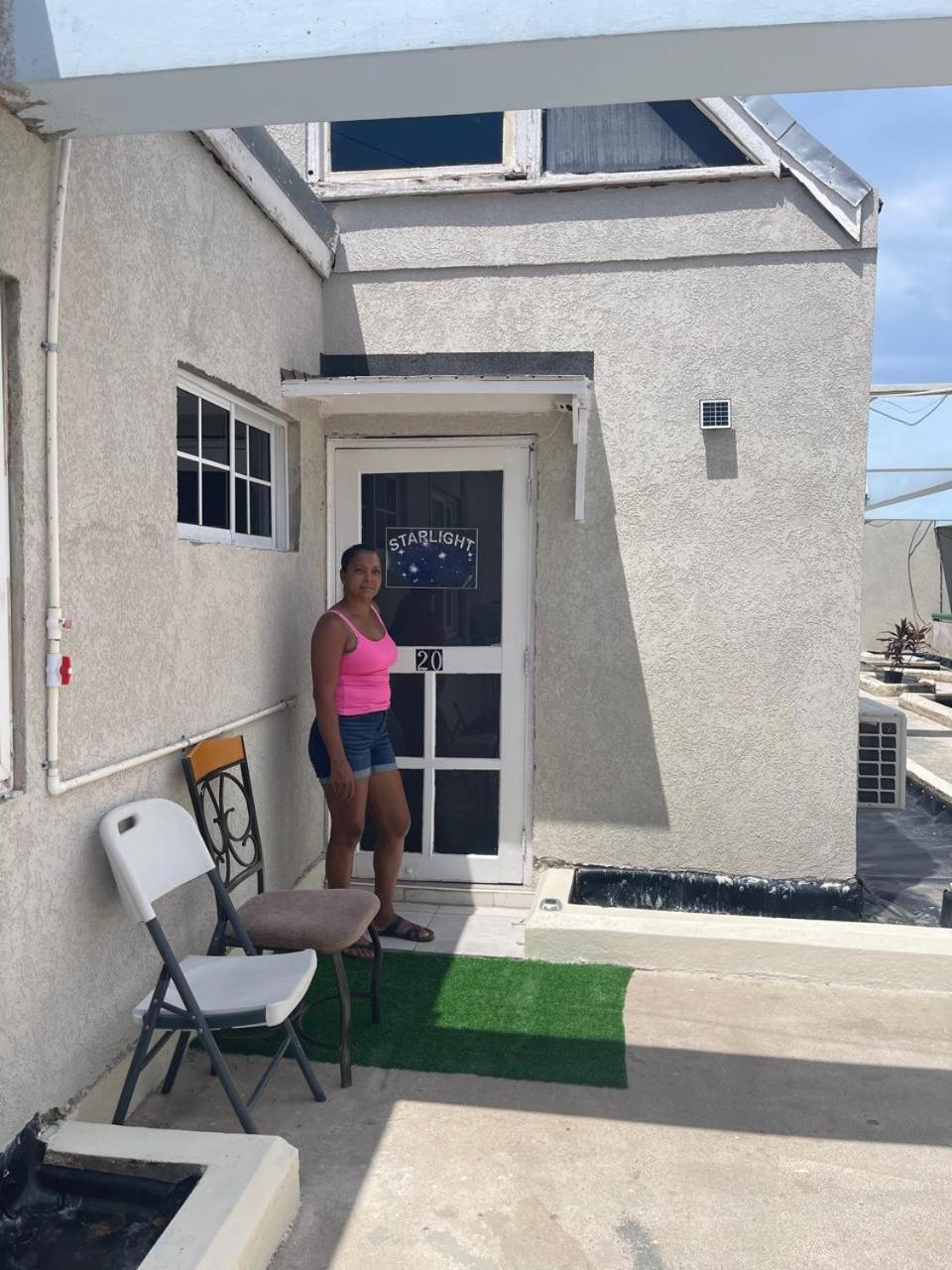 Apartment Oceanfront W/ Free Parking + High Speed Wifi *