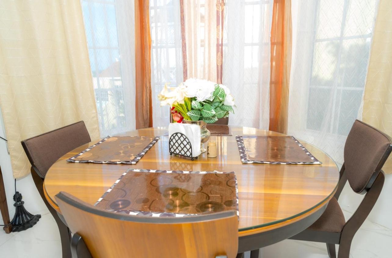 Columbus Heights A5 Apartment *