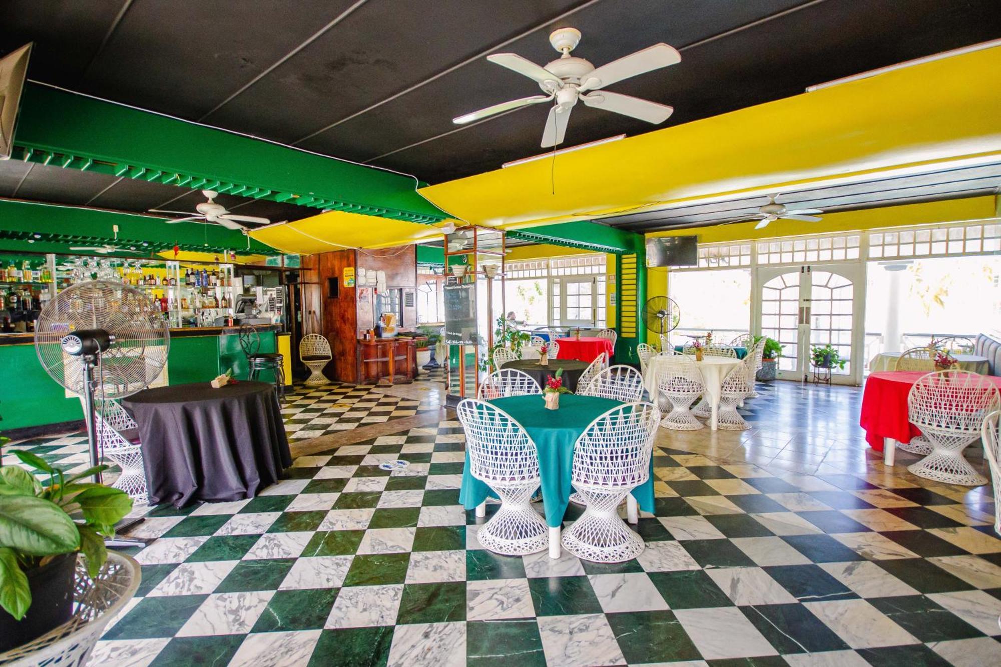 Heart Of Ocho Rios-free Acess-king Bed-pool-100mbps