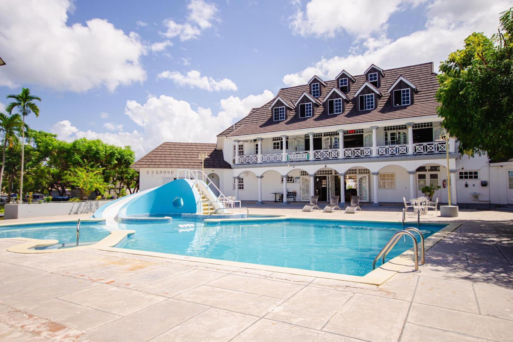 Heart Of Ocho Rios-free Acess-king Bed-pool-100mbps Ocho Rios