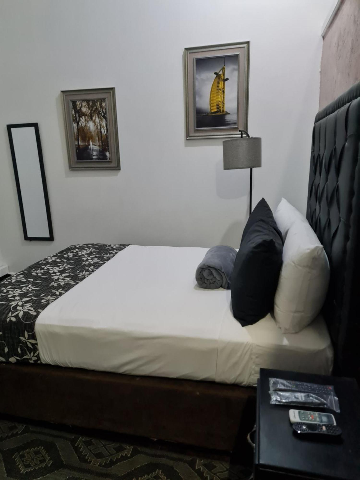 Sky Aparthotel
