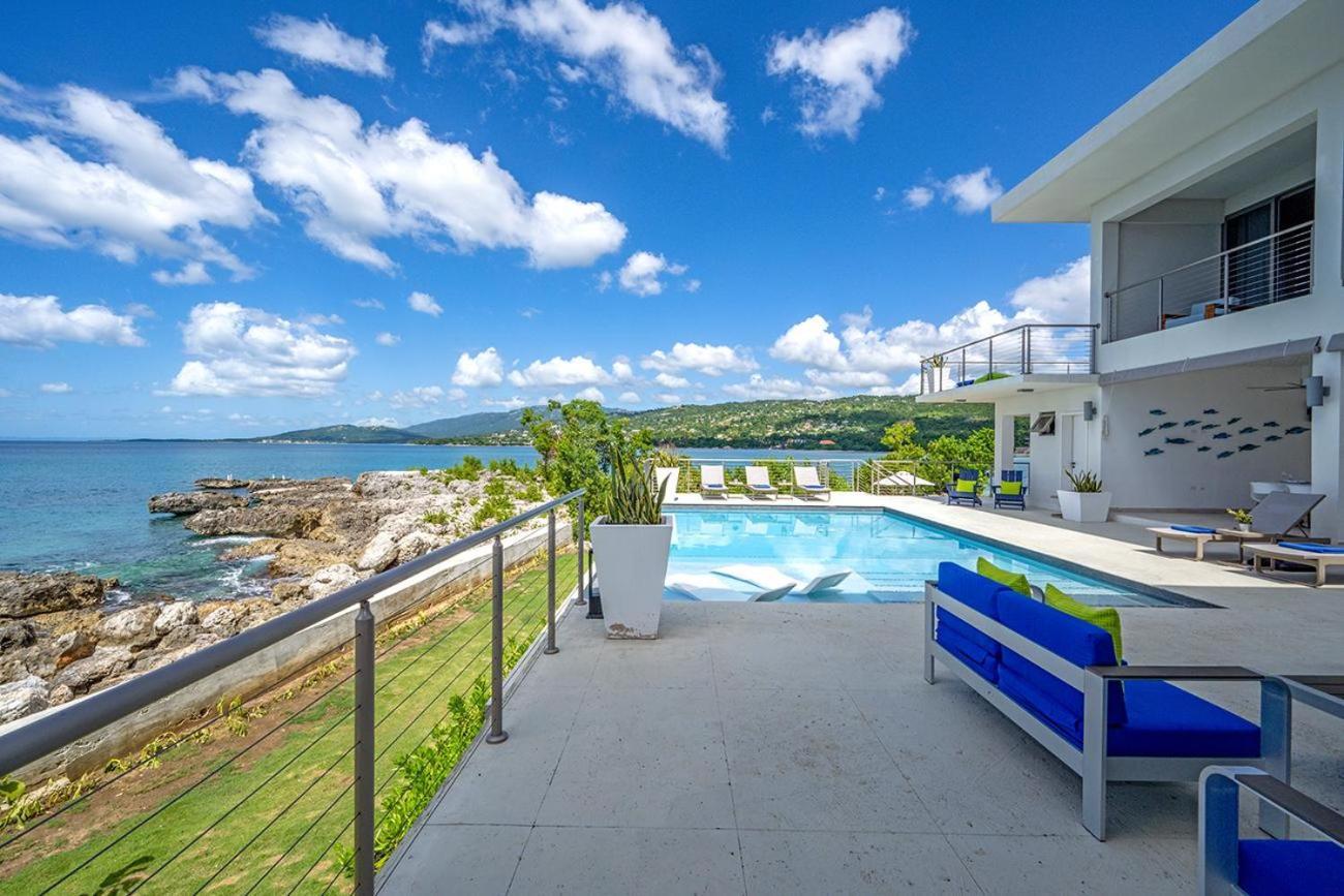 Santosha Jm - 10 Bedroom W Private Villa *