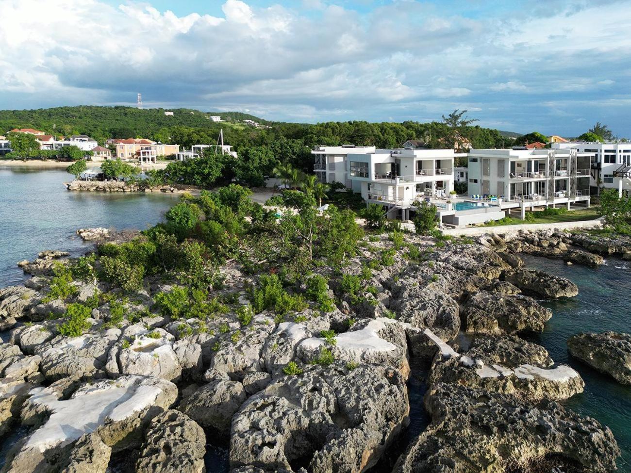 Villa Santosha Jm - 10 Bedroom W Private *