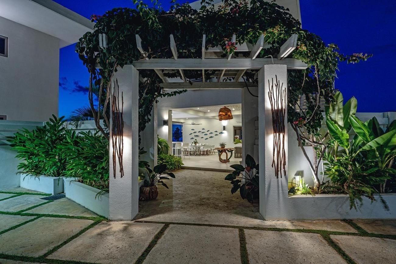 Santosha Jm - 10 Bedroom W Private * Whitehouse