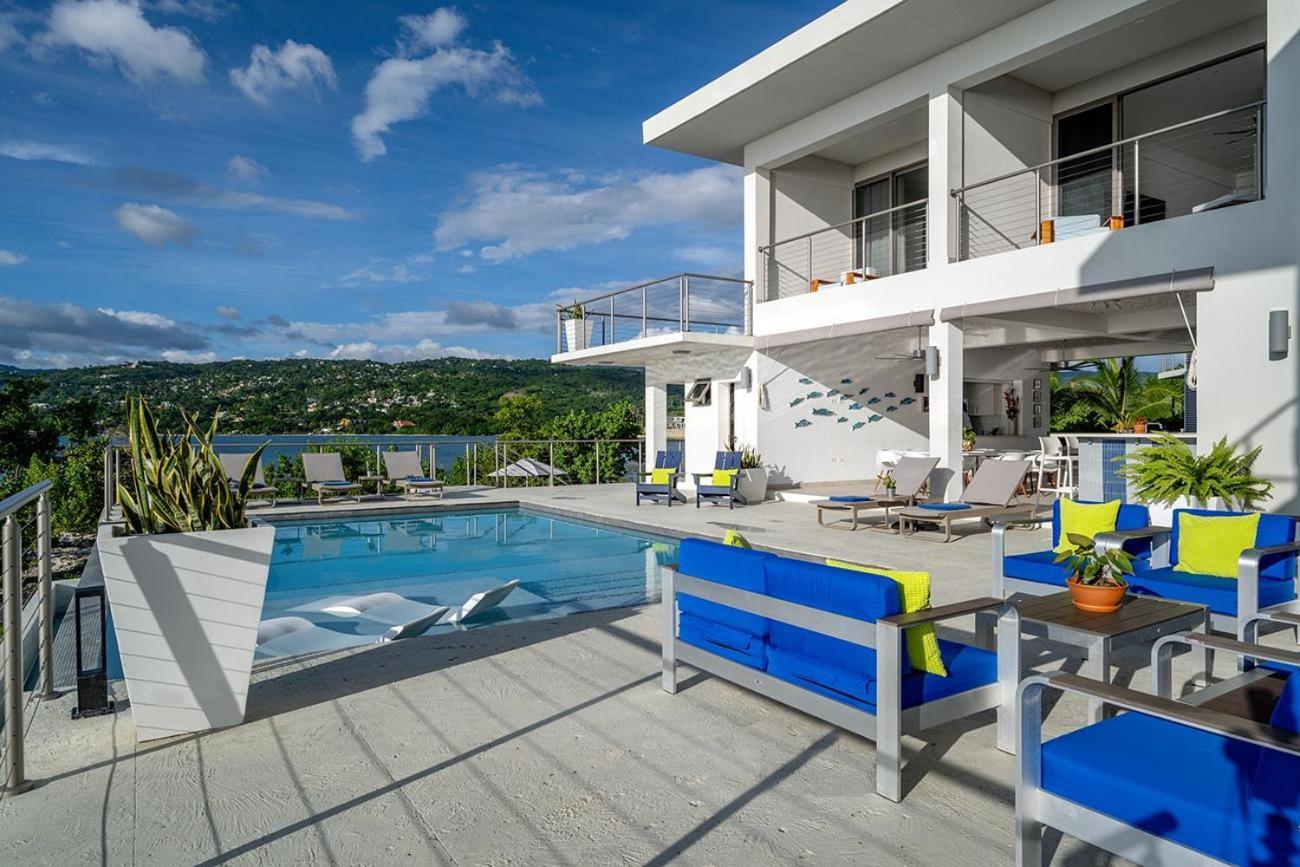 Santosha Jm - 10 Bedroom W Private Villa Whitehouse