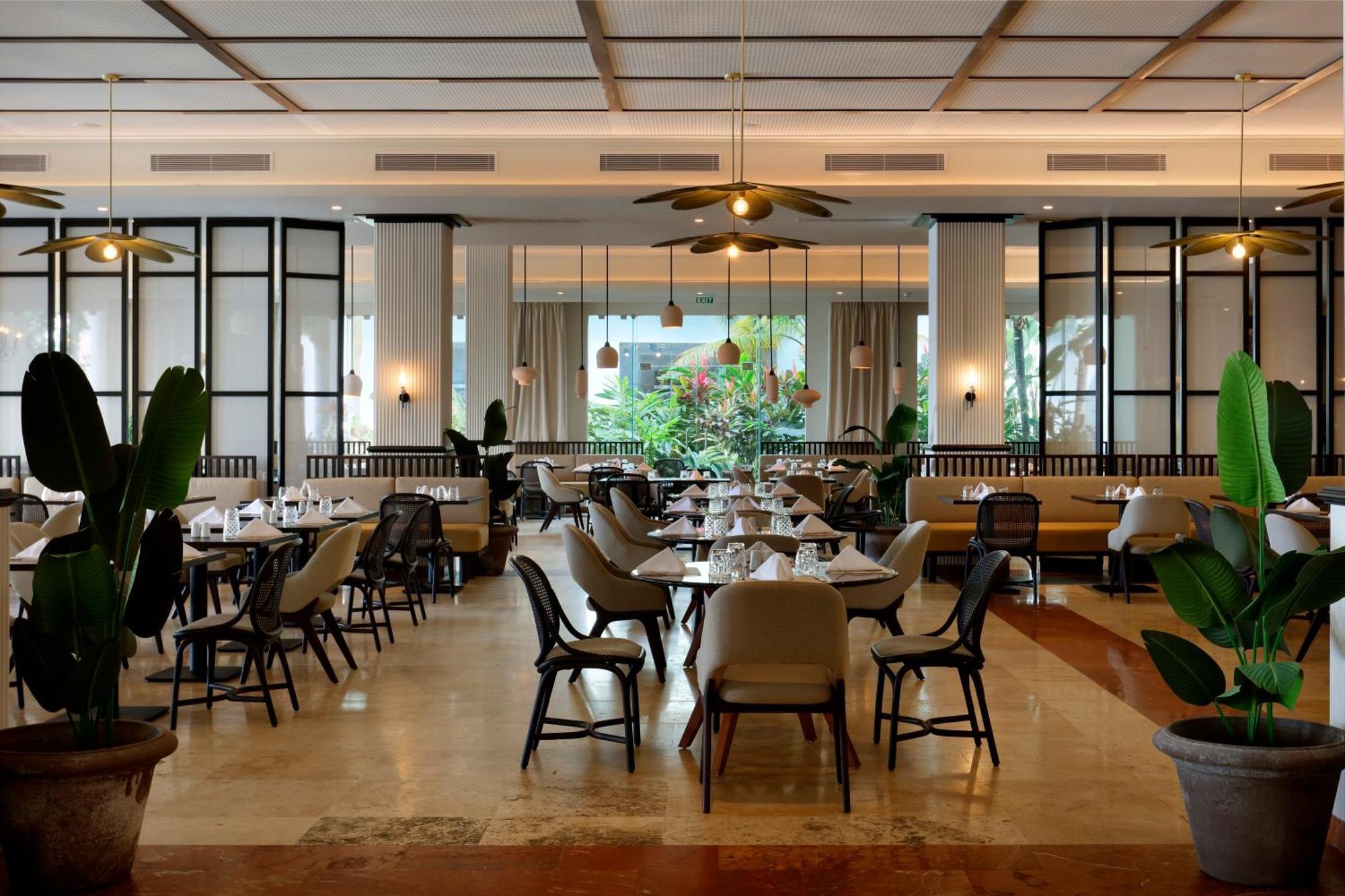 The Signature Level At Grand Palladium Lady Hamilton & Resort 5*