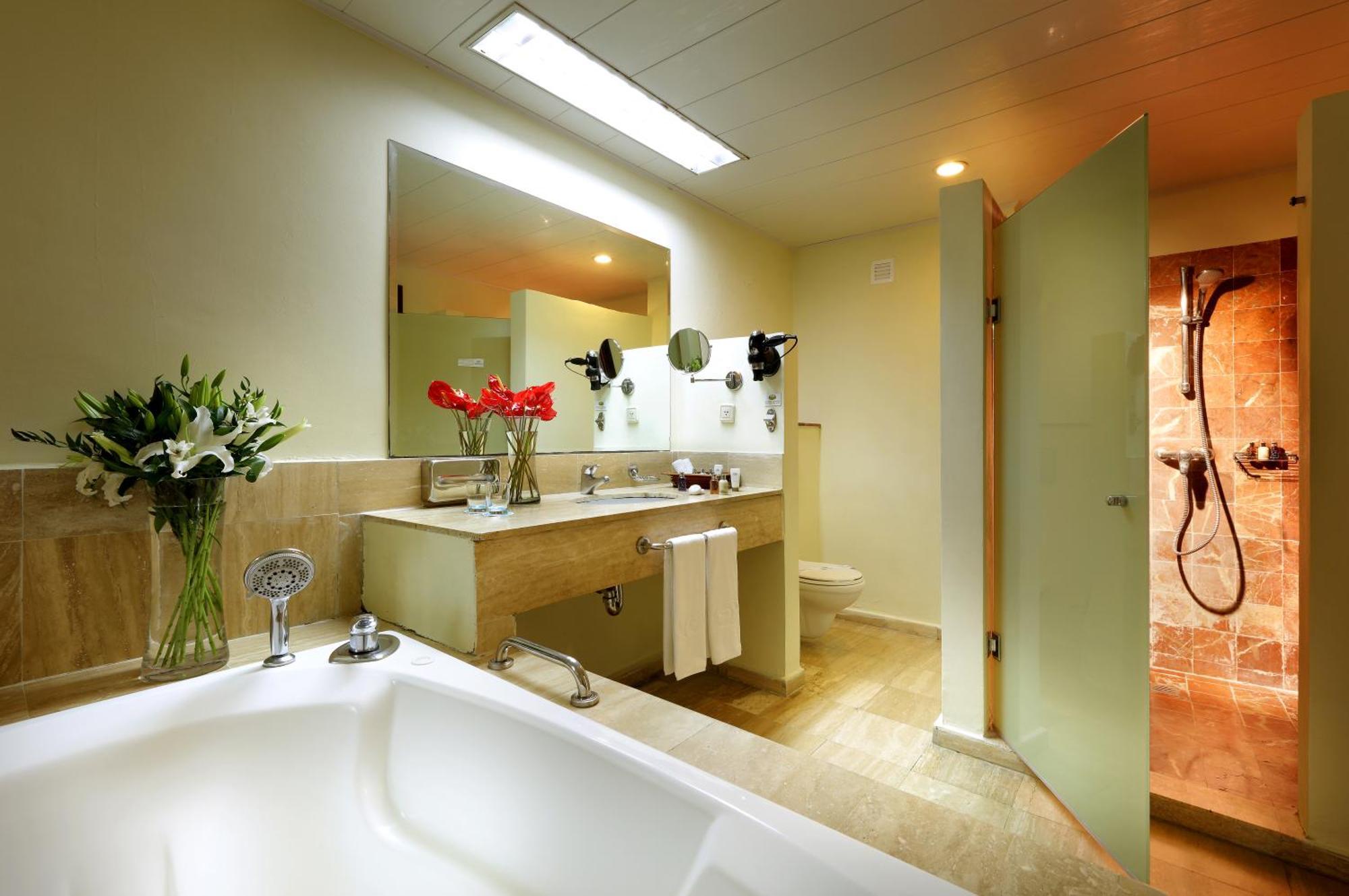 Resort The Signature Level At Grand Palladium Lady Hamilton & Lucea