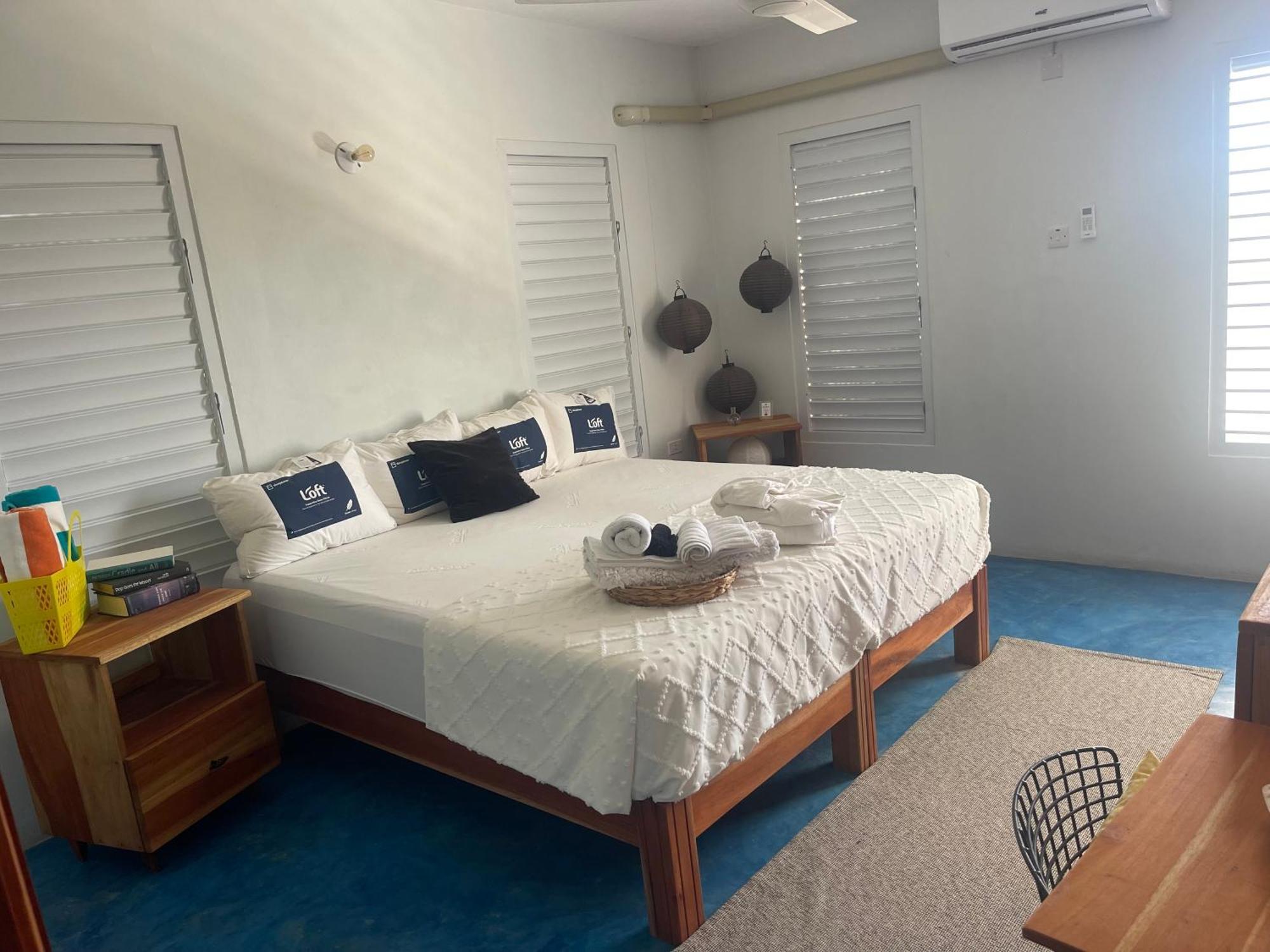 Bed & Breakfast The Bakers Old Wharf Ltd Treasure Beach