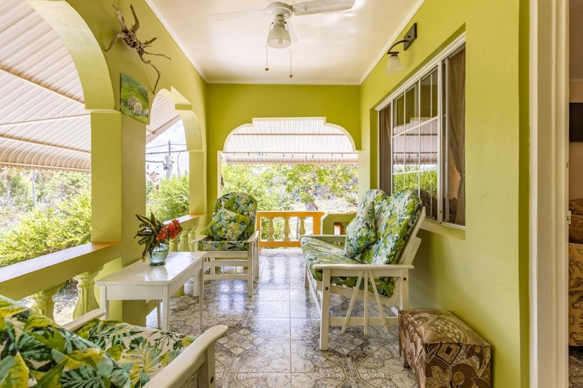 Holiday home Rockside - Oceanfront Paradise With Stunning Views *